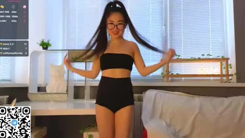 Snapshot of philippabrainard chatting on 02-09-25, 12:41 Hello guys Sweet Scarlett here NEXT LIVE 5AM 2 gmt online show from 02-09-25, 12:41