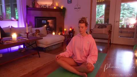 PHOENIX TAYLOR online show from 03-12-26, 04:46