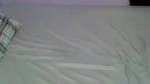Snapshot of phoenixloverz chatting on 05-26-26, 06:04 phoenixloverz online show from 05-26-26, 06:04