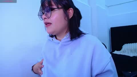 Snapshot of phylavell_ chatting on 05-12-26, 11:57 phylavell_ online show from 05-12-26, 11:57