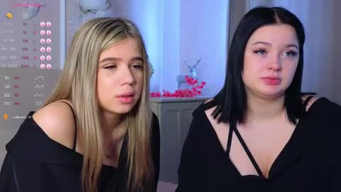 Snapshot of phyllisheart chatting on 02-23-25, 08:49 Lora black and Lili blonde welcome you here online show from 02-23-25, 08:49
