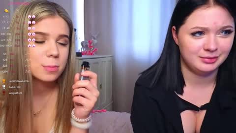 Snapshot of phyllisheart chatting on 02-28-25, 10:30 Lora black and Lili blonde welcome you here online show from 02-28-25, 10:30