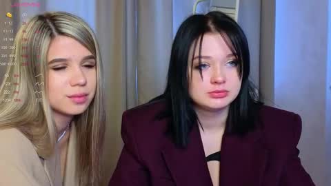 Lora black  and Lili blonde welcome you here online show from 03-04-25, 08:35