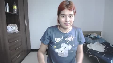 Snapshot of pia_alonzo30 chatting on 04-23-26, 09:50 izzy online show from 04-23-26, 09:50