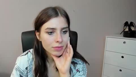 Snapshot of pia_desire chatting on 09-14-25, 06:34 P I A online show from 09-14-25, 06:34