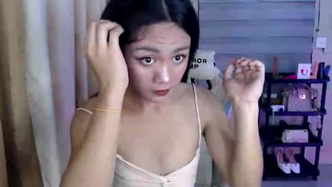 Snapshot of pia_xxx chatting on 02-07-26, 03:27 Pia online show from 02-07-26, 03:27