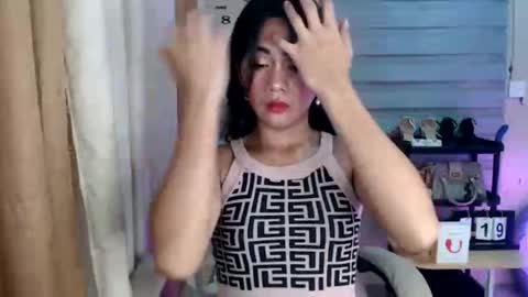 Snapshot of pia_xxx chatting on 02-19-26, 10:33 Pia online show from 02-19-26, 10:33