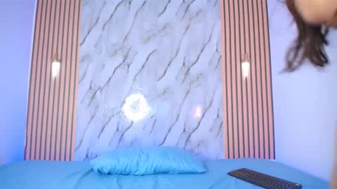 piagelvez_ online show from 10-13-25, 01:55