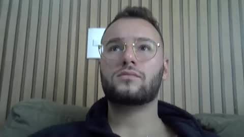 Snapshot of piazaocwbbb chatting on 10-19-25, 03:56 piazaocwbbb online show from 10-19-25, 03:56