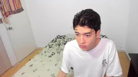 picaszomilos350 online show from 02-19-26, 10:55