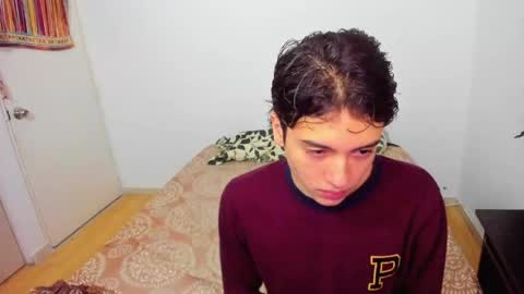 picaszomilos350 online show from 03-09-26, 05:33