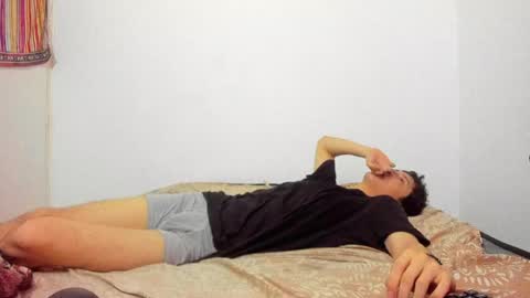 picaszomilos350 online show from 03-31-26, 07:42