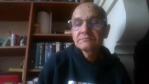 pichoun71 online show from 01-05-25, 08:11