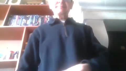 pichoun71 online show from 01-05-25, 11:15