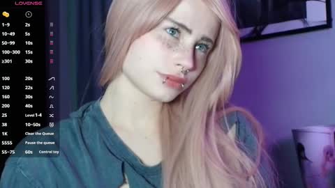 Piera online show from 10-23-25, 07:01