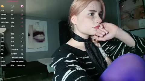 Snapshot of piera_ chatting on 06-15-26, 04:20 Piera online show from 06-15-26, 04:20