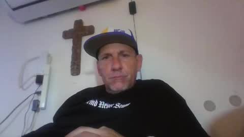 Snapshot of pierce702420 chatting on 04-01-26, 05:52 pierce702420 online show from 04-01-26, 05:52