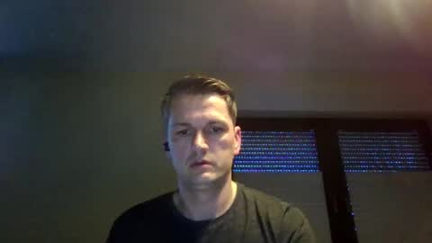 Snapshot of piercingsxxx chatting on 03-07-25, 04:33 piercingsxxx online show from 03-07-25, 04:33