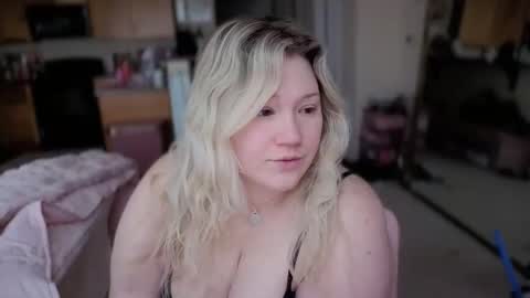 Piggy Rose online show from 03-08-26, 05:39