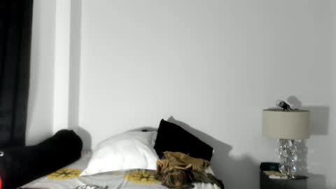 pikoro_gomez online show from 12-23-25, 01:47