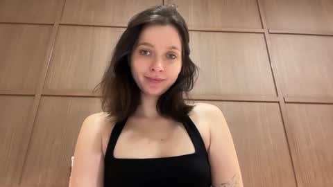 Snapshot of pileacadieri__ chatting on 01-01-25, 12:44 Trisha online show from 01-01-25, 12:44