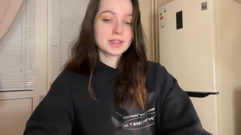 Snapshot of pileacadieri__ chatting on 10-03-25, 03:42 Trisha online show from 10-03-25, 03:42