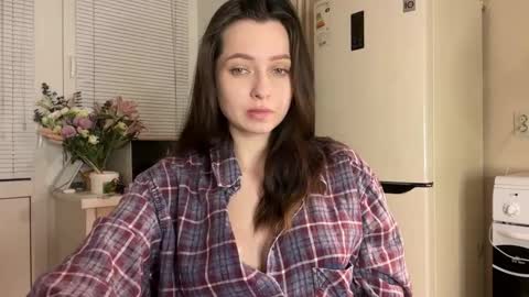 Snapshot of pileacadieri__ chatting on 11-10-25, 03:44 Trisha online show from 11-10-25, 03:44