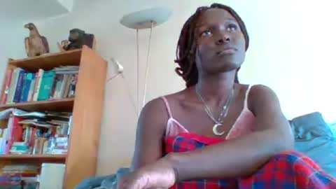 Snapshot of pinah1997 chatting on 07-14-26, 05:01 pinah1997 online show from 07-14-26, 05:01