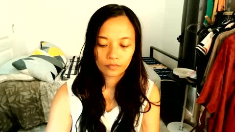 Snapshot of pinay_beauty14 chatting on 06-18-26, 12:55 pinay beauty14 online show from 06-18-26, 12:55