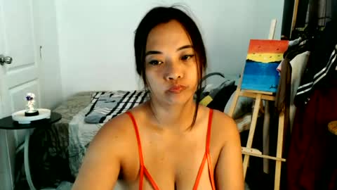 Snapshot of pinay_beauty14 chatting on 07-04-26, 11:00 pinay beauty14 online show from 07-04-26, 11:00
