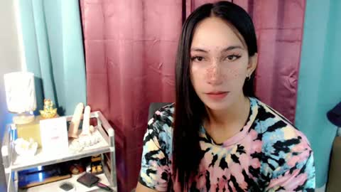 Snapshot of pinay_lucy chatting on 07-09-26, 01:42 lucyLove online show from 07-09-26, 01:42