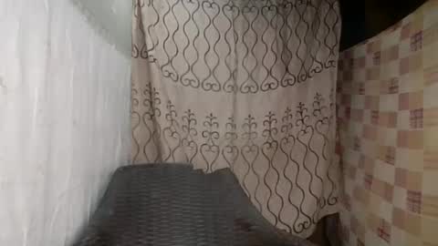 Snapshot of pinay_maex chatting on 01-26-25, 01:25 mae online show from 01-26-25, 01:25