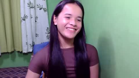 pinaymorena_rhowe online show from 01-11-25, 01:27