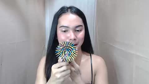 Snapshot of pinaysweatwetlover69 chatting on 10-27-25, 02:48 celistina Crwford online show from 10-27-25, 02:48