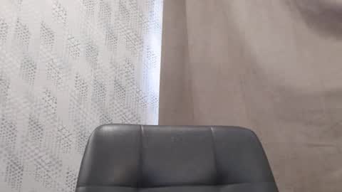       online show from 02-10-25, 06:31