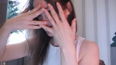       online show from 12-18-25, 07:36