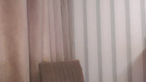 Snapshot of pineapple__mood chatting on 06-29-26, 10:15 online show from 06-29-26, 10:15