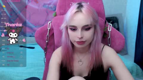 Snapshot of pineapple_dope chatting on 12-15-24, 08:15 Nancy online show from 12-15-24, 08:15