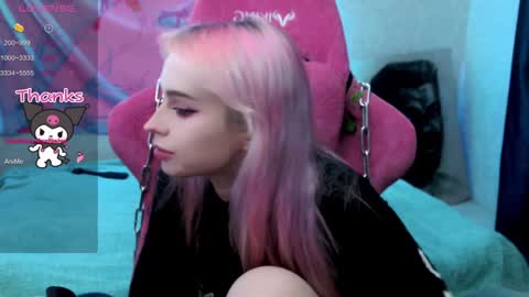 Snapshot of pineapple_dope chatting on 12-15-24, 11:20 Nancy online show from 12-15-24, 11:20