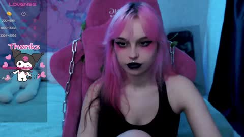 Snapshot of pineapple_dope chatting on 12-22-24, 10:58 Nancy online show from 12-22-24, 10:58