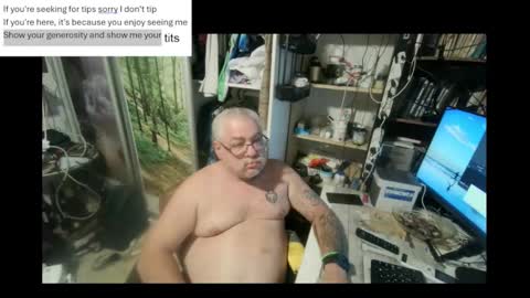 pini_z online show from 01-15-25, 08:58