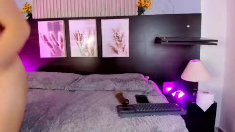 pink_as online show from 03-05-26, 02:57