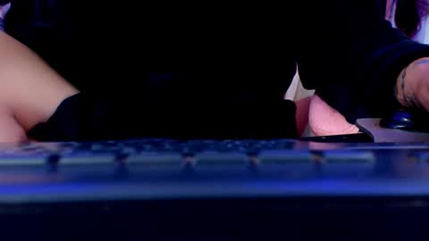 pink_blossom07 online show from 10-30-25, 02:57