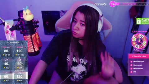 Snapshot of pink_girl0n chatting on 12-31-24, 04:35 Kitty online show from 12-31-24, 04:35