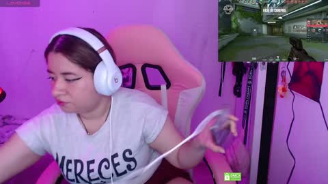 Snapshot of pink_girl0n chatting on 02-05-25, 04:27 Kitty online show from 02-05-25, 04:27