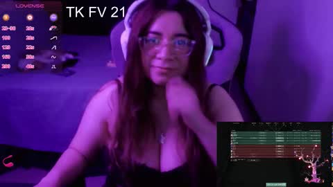 Snapshot of pink_girl0n chatting on 01-07-26, 05:37 Kitty online show from 01-07-26, 05:37