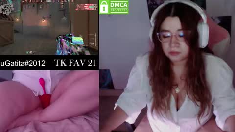 Snapshot of pink_girl0n chatting on 02-01-26, 11:47 Kitty online show from 02-01-26, 11:47