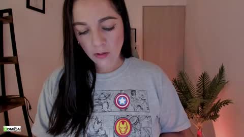 Snapshot of pink_kitten_ chatting on 04-24-26, 12:29 Eli online show from 04-24-26, 12:29
