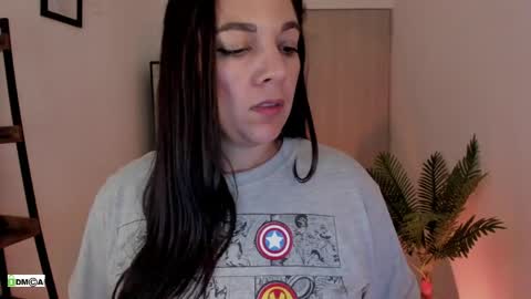 Snapshot of pink_kitten_ chatting on 05-14-26, 01:34 Eli online show from 05-14-26, 01:34