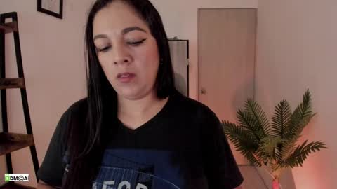 Snapshot of pink_kitten_ chatting on 05-17-26, 12:56 Eli online show from 05-17-26, 12:56